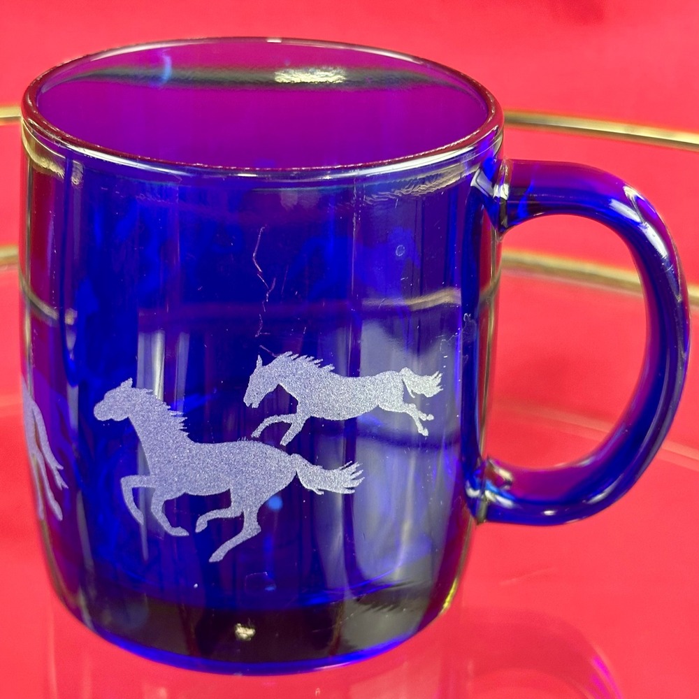 Vintage 1970s–1980s Arcoroc France Cobalt Blue Glass Horse Mug Western Cowgirl‎